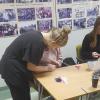26.04.2023-Zajęcia z rękodzieła w bibliotece szkolnej